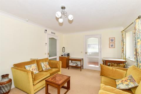 1 bedroom flat for sale, Linden Court, Uckfield TN22