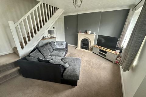 2 bedroom semi-detached house for sale, Union Road, Liversedge