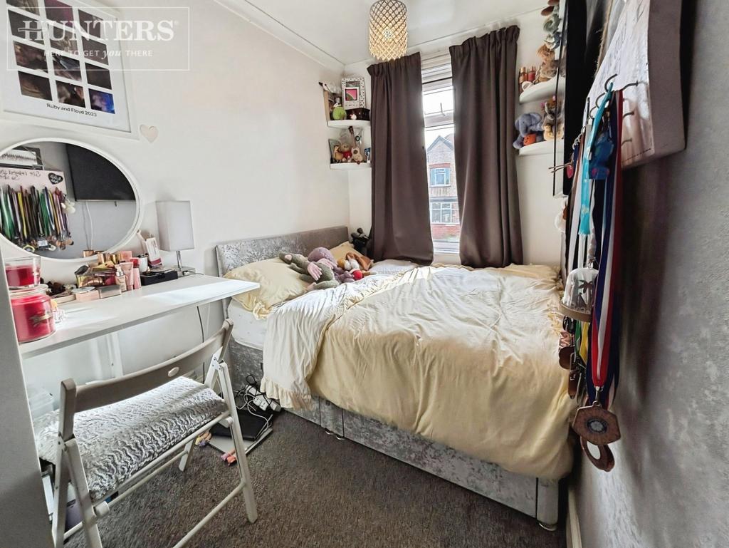 Pbox-bedroom-336897.jpeg