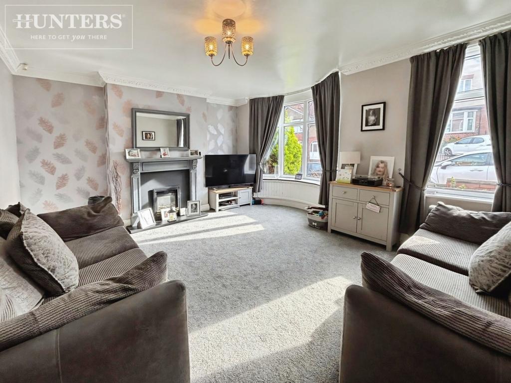 Pbox-living room-336897.jpeg