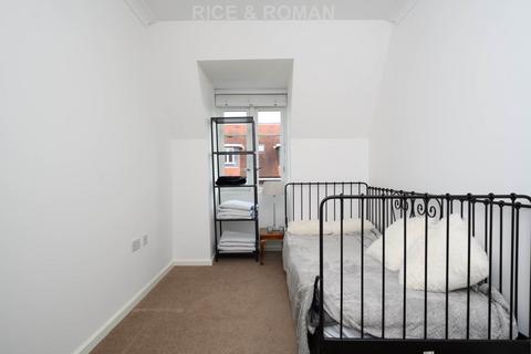 2 bedroom retirement property for sale, Pond Hill Gardens, Sutton SM3