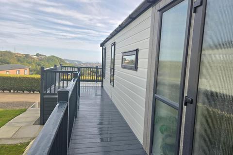 2 bedroom park home for sale, Scarborough