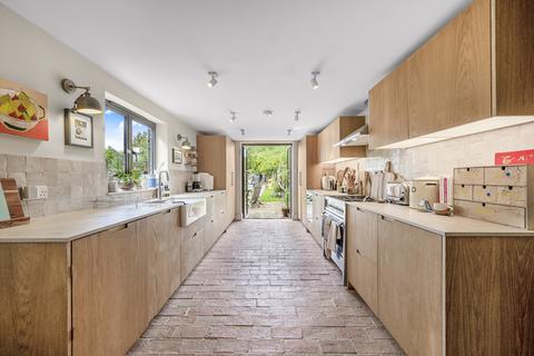 244 Friern Road, London, SE22 0BB