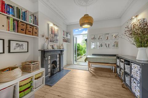 244 Friern Road, London, SE22 0BB