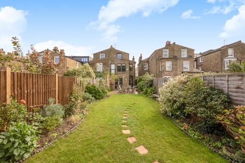 244 Friern Road, London, SE22 0BB