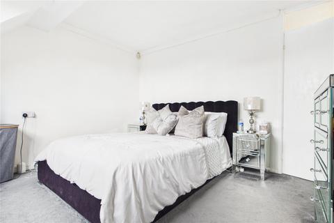 17 Askew Drive, Spencers Wood, Reading, RG7 1HG