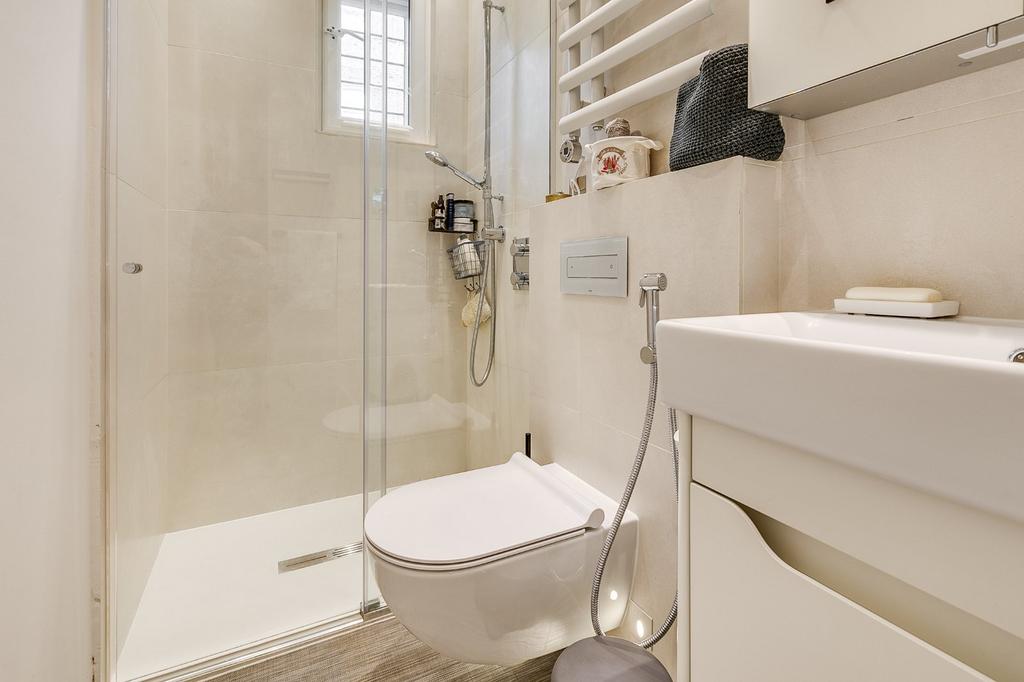 Ensuite Bathroom