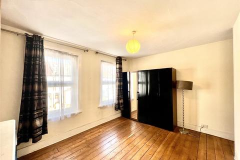undefined, Stanley Road, Hounslow TW3