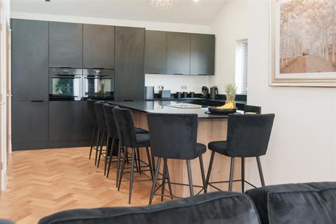 4 bedroom detached bungalow for sale, Gwel An Fow, Liskeard PL14