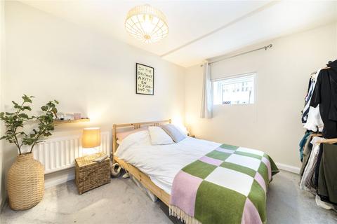 1 bedroom apartment for sale, Lewisham Way, New Cross, London, SE14