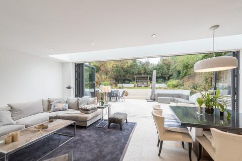3 bedroom apartment for sale, Haverstock Hill, London, NW3