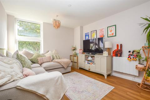 1 bedroom apartment for sale, Brentwood