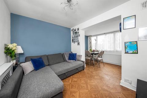 1 Cromwell Road, Caterham, CR3 5JE