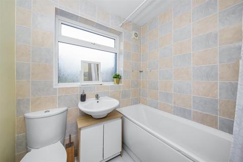1 Cromwell Road, Caterham, CR3 5JE