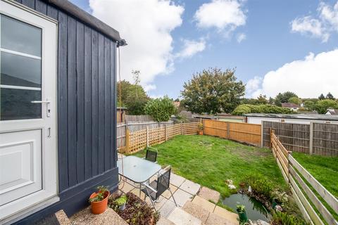 1 Cromwell Road, Caterham, CR3 5JE