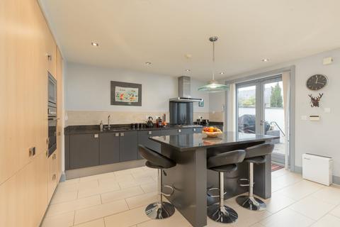 5 bedroom townhouse for sale, Brighouse Park Cross, Cramond