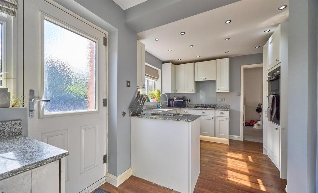 Fitted Kitchen to Rear