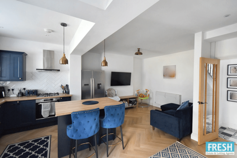 undefined, Middle Road, Gendros, Swansea, SA5