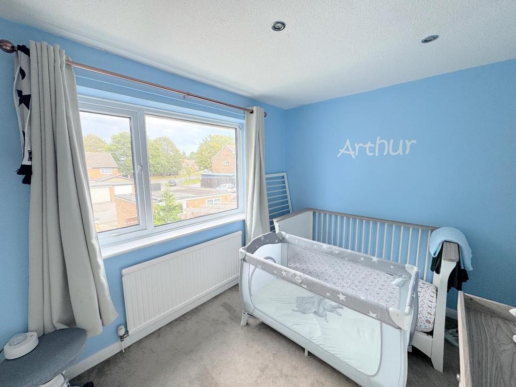 Bedroom 2 ( rear)