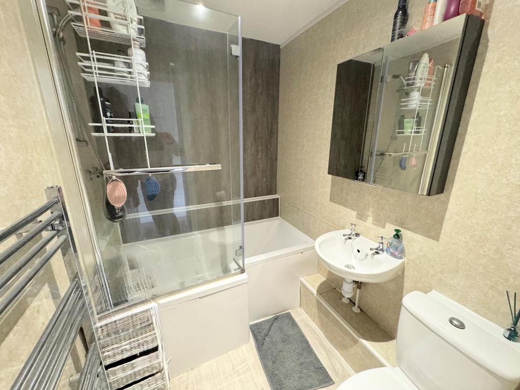 Family bathroom