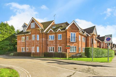 undefined, Hurst Park, Horsham RH12
