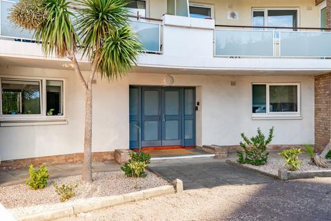 2 bedroom flat for sale, 155/8 Orchard Brae Gardens, Edinburgh, EH4