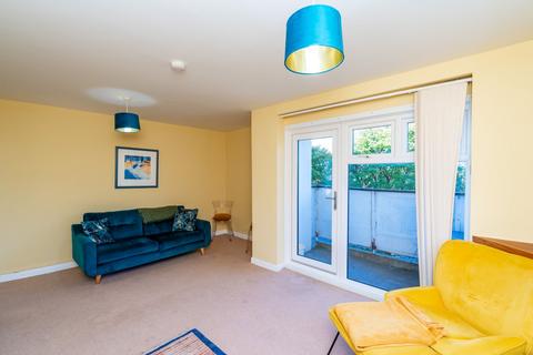 2 bedroom flat for sale, 155/8 Orchard Brae Gardens, Edinburgh, EH4