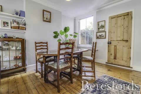 3 bedroom semi-detached house for sale, Scarletts Road, Colchester, CO1