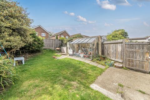 2 bedroom bungalow for sale, Abbots Way, Hampshire PO15