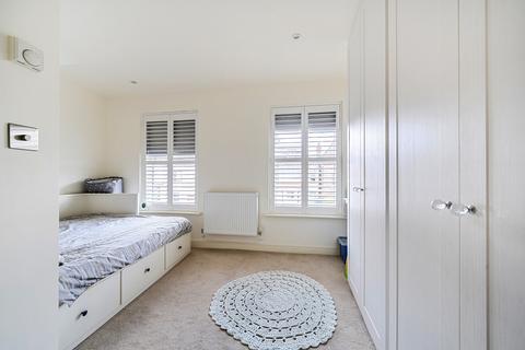undefined, Victoria Road, New Barnet, EN4