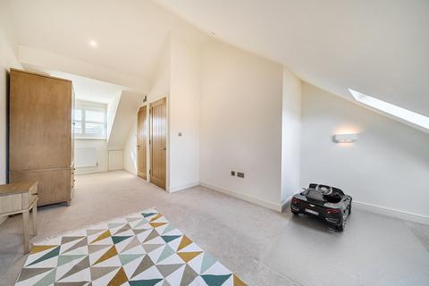 Victoria Road, New Barnet, EN4