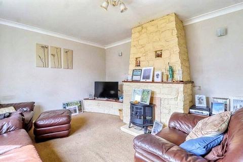3 bedroom semi-detached house for sale, Hampton Road, Scunthorpe, Lincoln, Lincolnshire, DN16 1QJ
