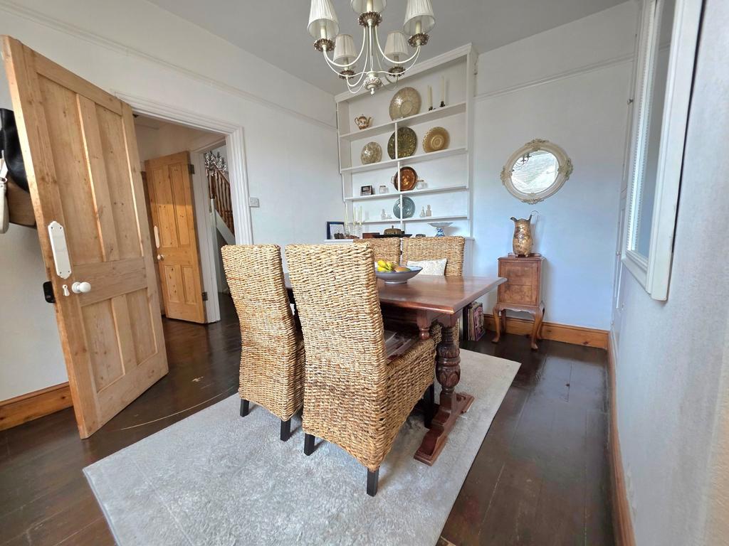 Breakfast Room