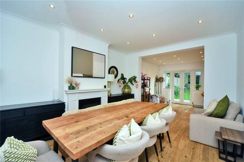 14 Garden Close, Banstead, SM7 2QB