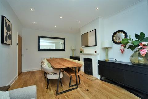14 Garden Close, Banstead, SM7 2QB