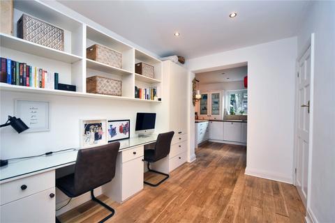 14 Garden Close, Banstead, SM7 2QB
