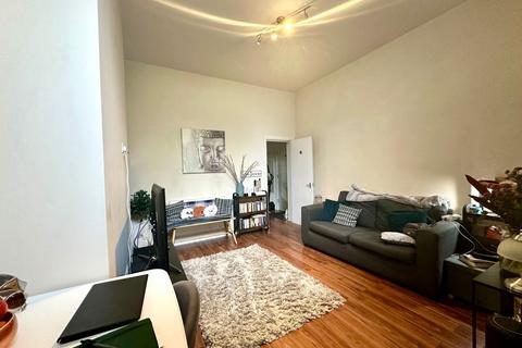 1 bedroom apartment to rent, Gondar Gardens, West Hampstead, London, NW6