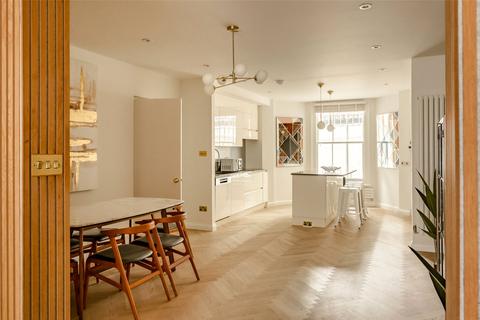 3 bedroom apartment to rent, Cornwall Gardens, South Kensington, SW7
