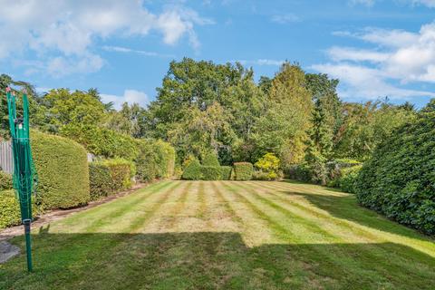 3 bedroom detached house for sale, The Avenue, Hatch End, Pinner HA5