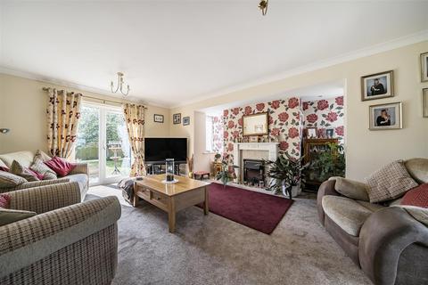 6 bedroom detached house for sale, Hillcrest, Ellesmere.
