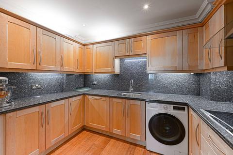 2 bedroom flat for sale, Queensberry Place, South Kensington, London, SW7