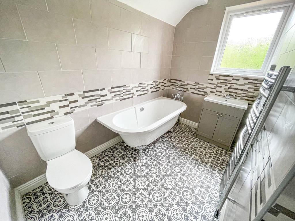 Bathroom.jpeg