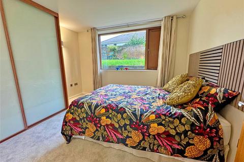 1 bedroom apartment for sale, Southmead Gardens, Teddington, TW11