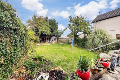 3 bedroom detached house for sale, Runwell Road, Wickford, Essex