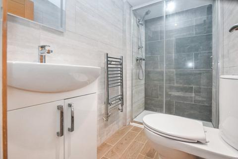 6 Pineapple Cottages, Warmfield, Wakefield, WF1 5TP
