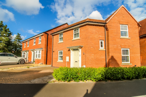 3 bedroom detached house for sale, Wettonmill Close, Teal Farm, Washington, NE38