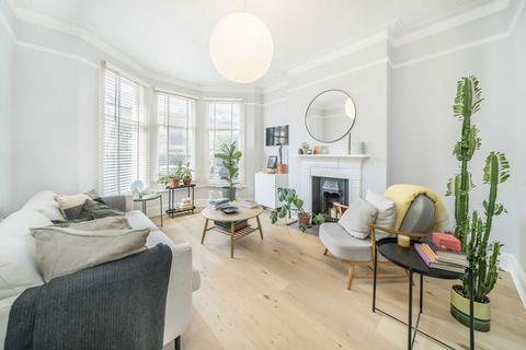 undefined, Haverhill Road, London SW12