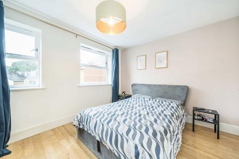 undefined, Henry Doulton Drive, London SW17