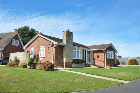 3 bedroom detached bungalow for sale, SEAVIEW