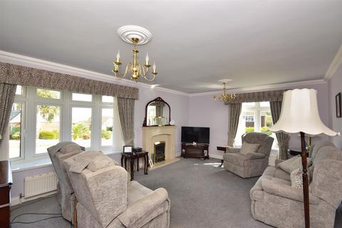 3 bedroom detached bungalow for sale, SEAVIEW